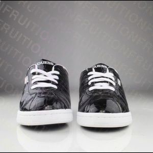 FRUITION NDA: GUESS CROCK CLASSIC, US 5.5